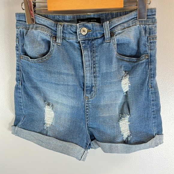 Bluenotes High Waisted Distressed Denim Sorts Size 30 - Picture 2 of 8